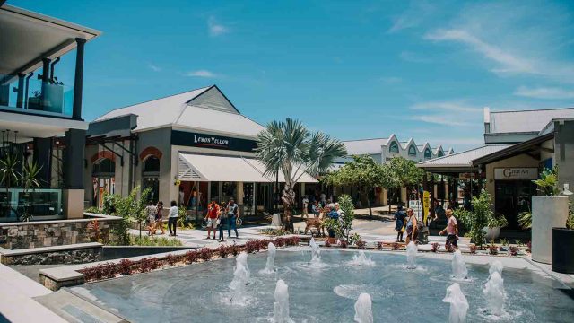 Food court at Cascavelle Food court at Cascavelle